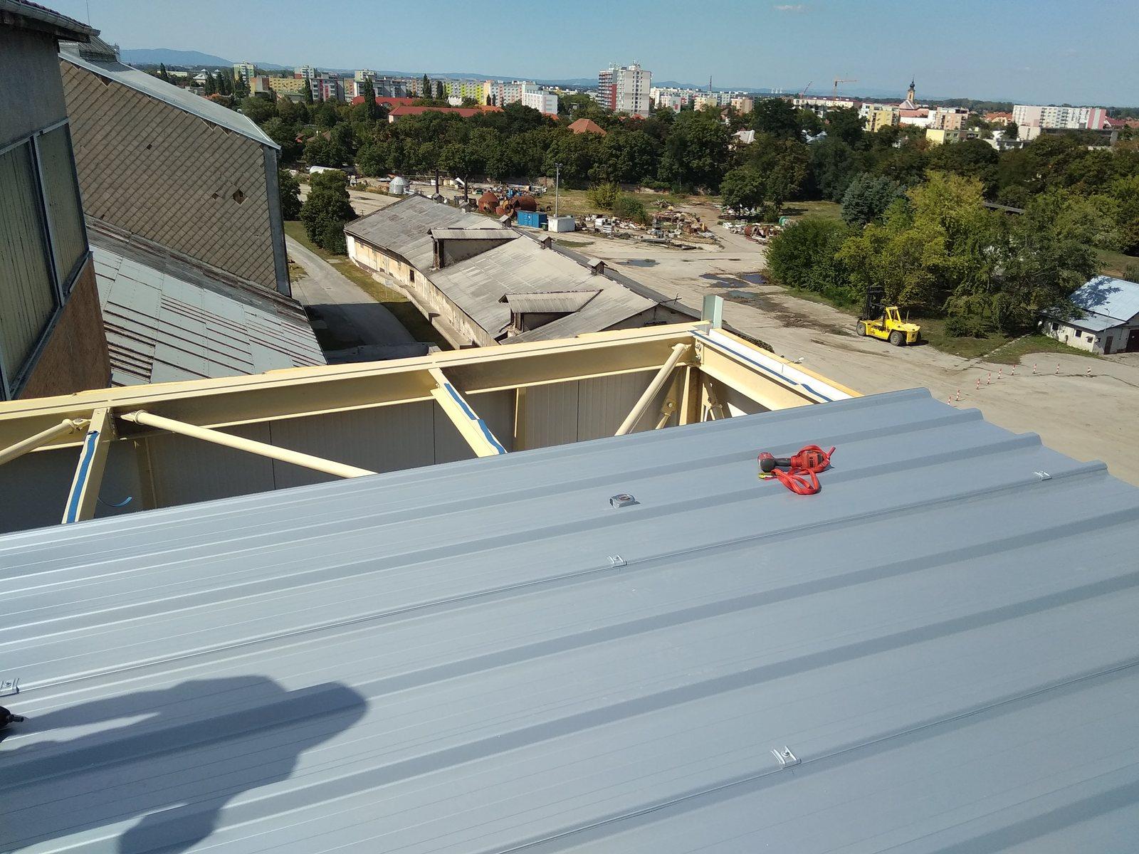 MZP – Cukrovar – Sereď – montáž obvodového opláštenia